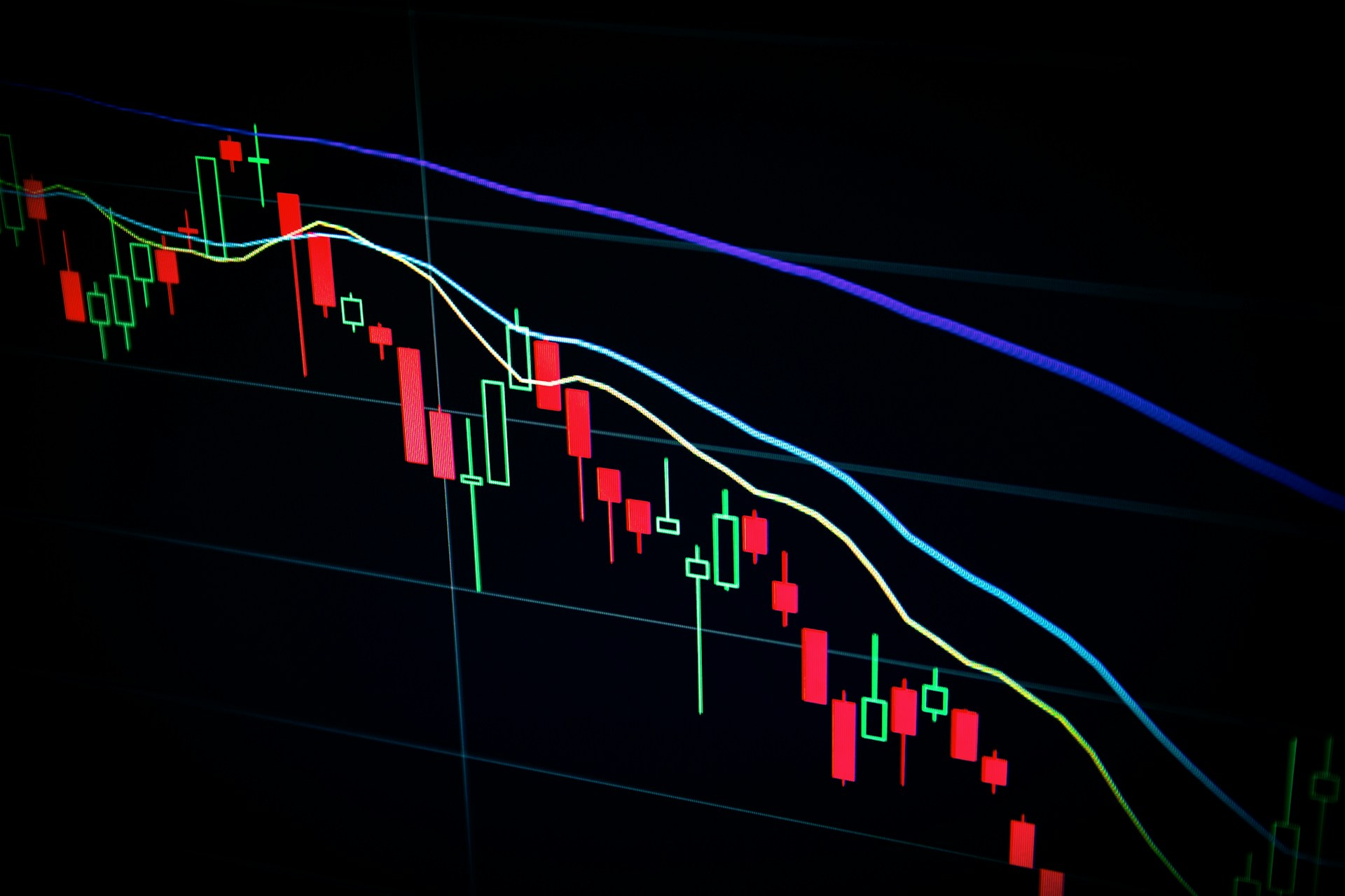 株価チャートの下落グラフ